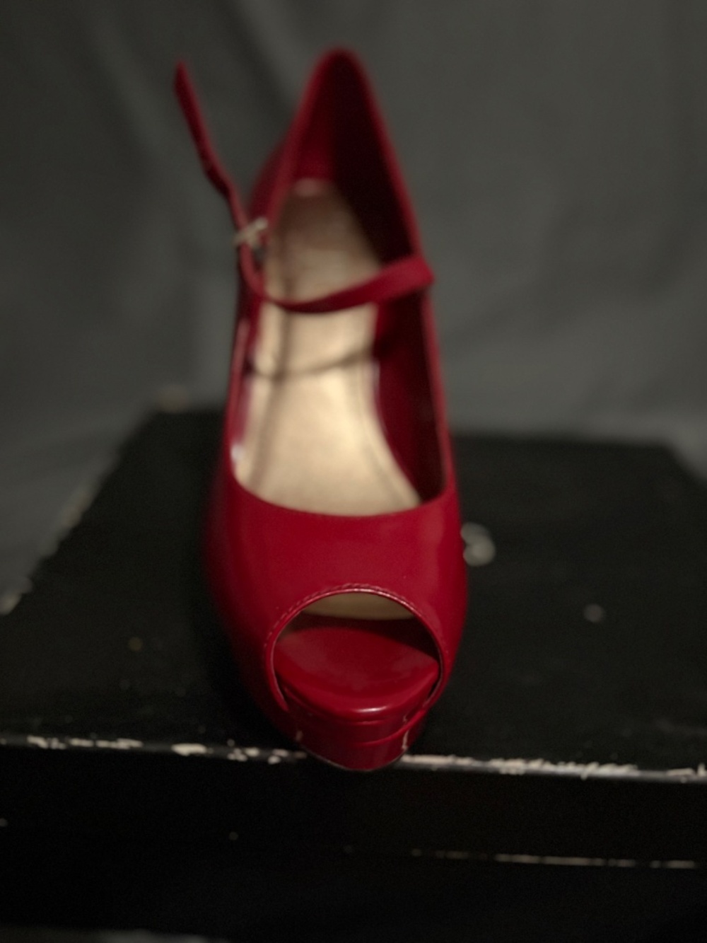 Red Pumps - Picture 6 of 16